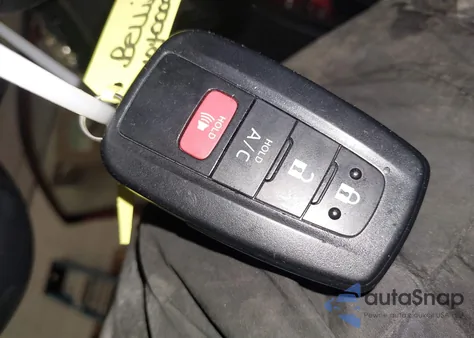 2021 Toyota Prius Prime Le из США, поврежденный, VIN JTDKAMFP4M3189113